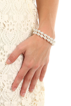 Krásný spirálový náramek, kombinace perel a štrasových kamínků. Průměr 6,5 cm.