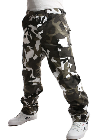 Dlouhé pánské kalhoty s army potiskem: zapínání na knoflíky v pase nastavitelné pásky pásky na stažení kolem